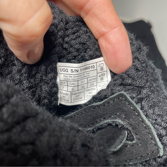 UGG Classic Cardi Cableknit Boots Black Zip Tall Size 7US Womens - Picture 12 of 15